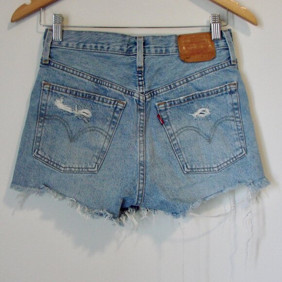 Vintage Levi's 501 Denim Jean Cutoff Shorts Distressed Frayed Raw Hem Light 24 - Picture 8 of 15